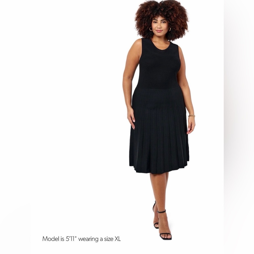 Edited By Remi Bader Black Sleeveless Midi Dress